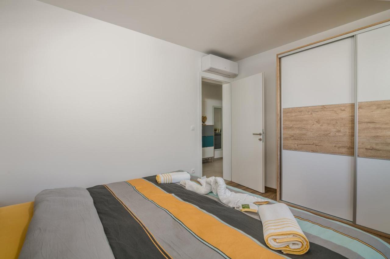 Apartments Sunrise Krk Krk Town Exterior foto